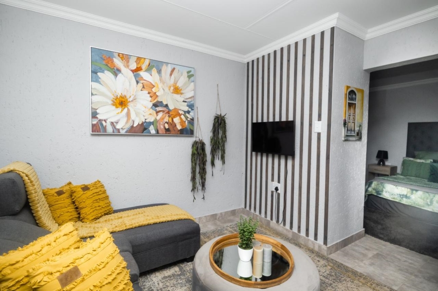 1 Bedroom Property for Sale in Melodie North West